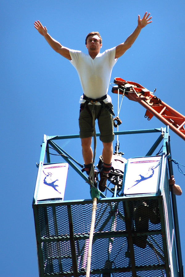 160ft Bungee Jump over the Lloyds Amphitheatre