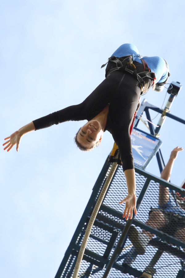 160ft Forwards & Backwards Bungee Jump at the Salford Quays